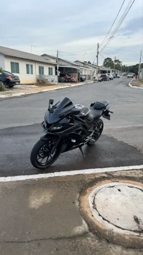 Yamaha YZF-R15 2025 ABS Baixa KM Financiamento