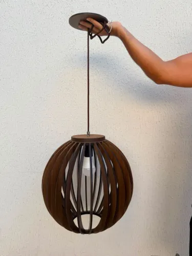 Lustre Pendente Ripado Amadeirado - Moderno e Elegante