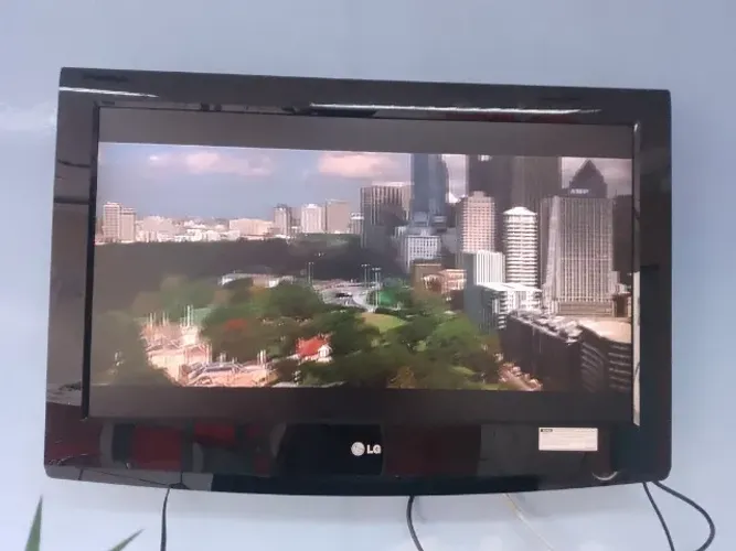 TV LG LCD MODELO 32LG30R