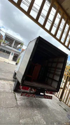 Frete baú pequeno/ preço bom !!!/ *00
