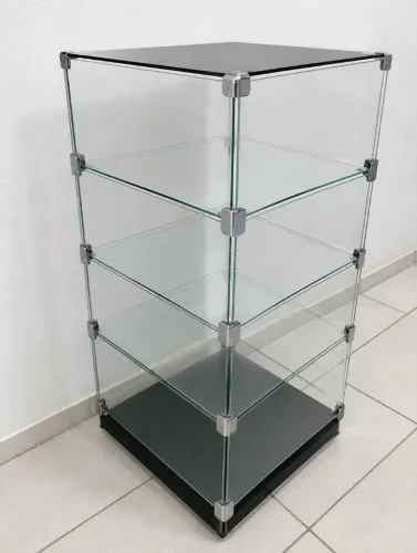 Armário Expositor de Vidro Moderno para Loja e Comércio<br>Descrição: