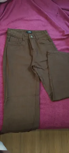 Calça Shein Wide Leg marrom, veste 36, tecido grosso