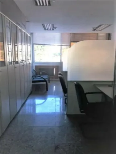 Sala Comercial para venda no Caminho das Árvores 84m2
