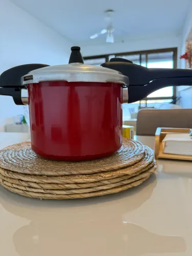 Panela de pressão Tramontina