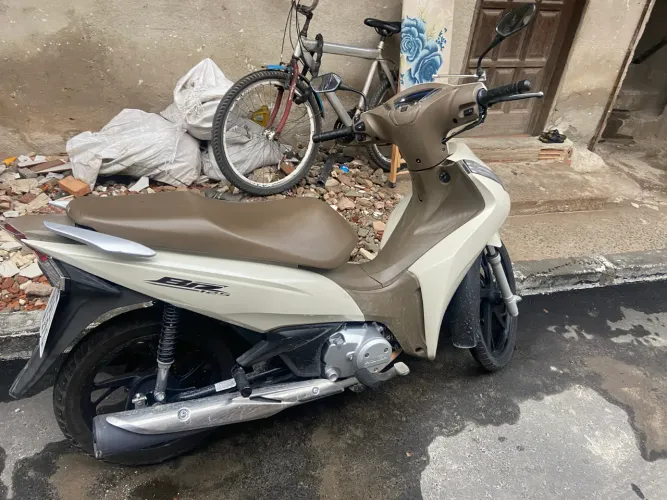 Honda Biz 2022.