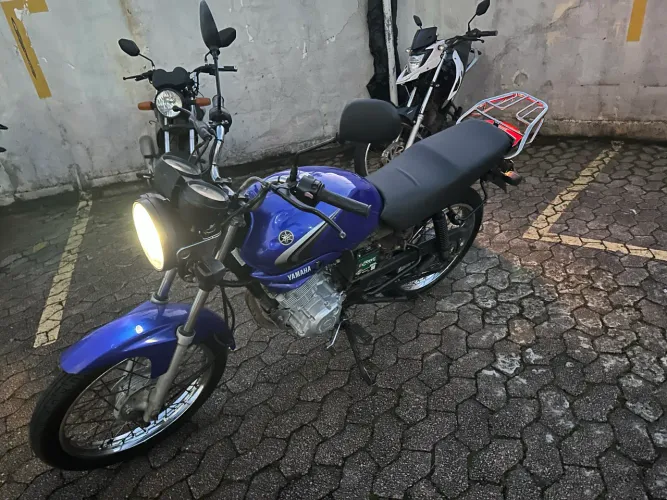 Ybr 125 ótima moto de procedência 