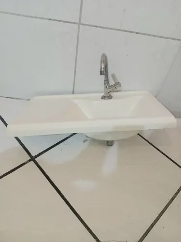 Pia Banheiro + Torneira Inox + Válvula Inox