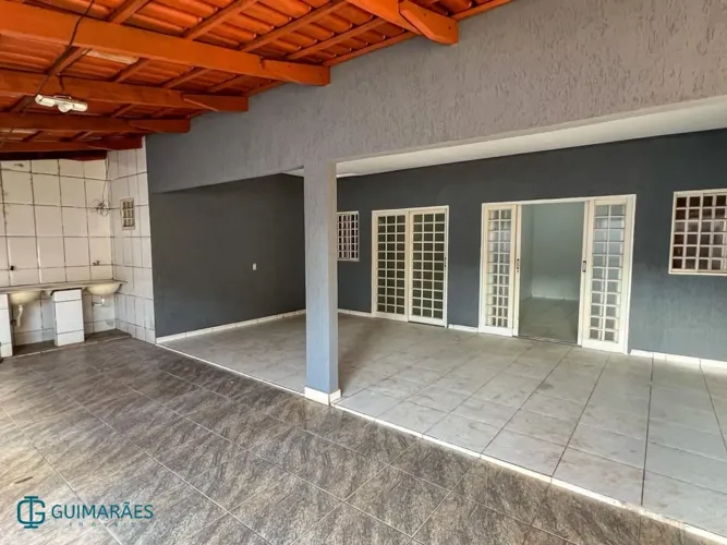 Casa 2 Quartos com 2 Suítes no Jardim Colorado Ampla Garagem