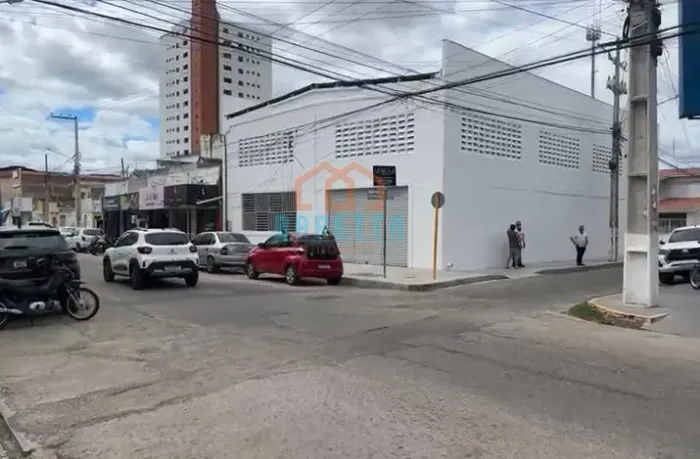 CÓD: 6116.  Galpão Comercial para Locação no bairro Centro, localizado na cidade de Mossor