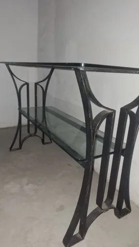 Mesa aparador com vidro 120×55 e 81 de altura
