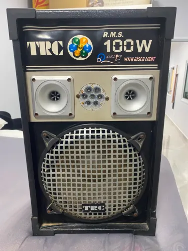 Duas caixas de Som TRC-340 ? Para Conserto ou Retirada de Peças