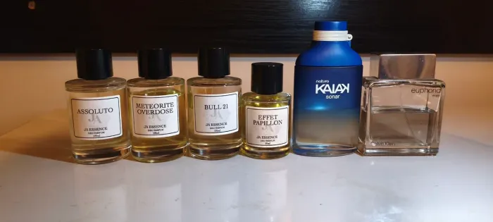 Combo perfumes j.a ESSENCE 
