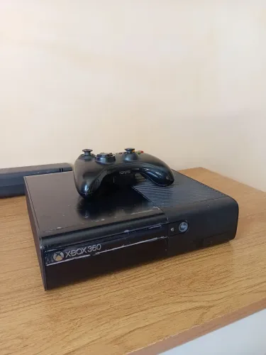Xbox 360 Super Slim +5 Jogos Originais +Kinect