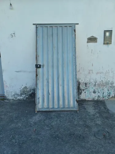 Portão de Chapa Ondulada - Usado
