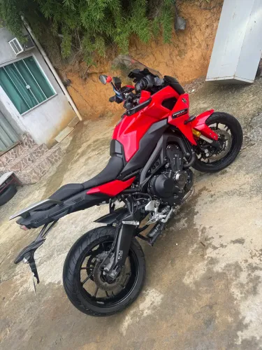 MT-09 Tracer 900 GT