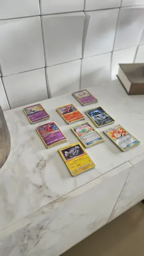 Figurinhas pokémon