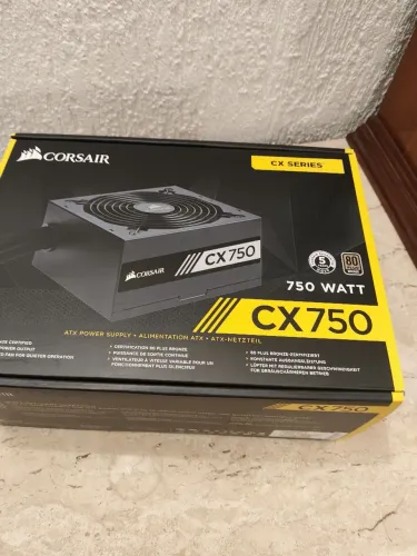 Fonte Corsair 750w