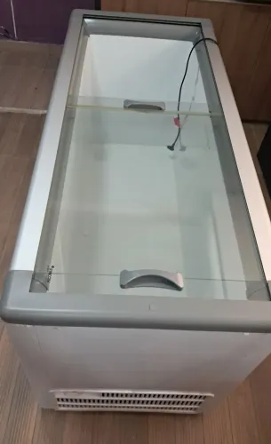 Vende-se freezer fricon 503 litros