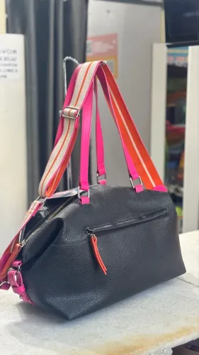 bolsa bowling preta Arezzo Prione 