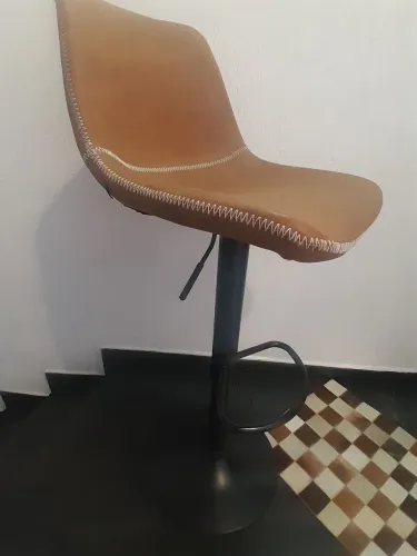 Lindas Banquetas Couro KEVA