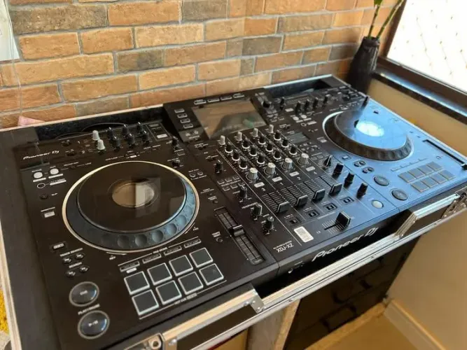 XDJ XZ 21.900 com o case não aceito troca so venda
