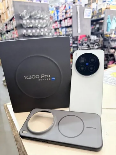 Vivo x300 pro 16/512 impecável , top