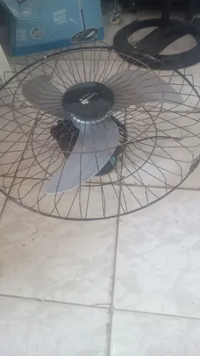 2 Ventiladores de parede