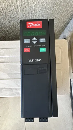 INVERSOR DANFOSS VLT 2800