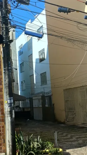 Aluguel em Nazaré | 2/4 + dependência, mobiliado, andar baixo!