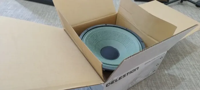 Falante para guitarra Celestion G12M-50 Hempback 12" 8ohm
