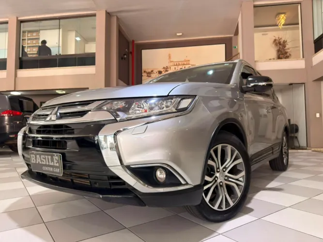 Mitsubishi Outlander 2.2 165cv Diesel Aut. 2018