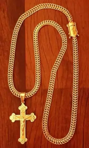 Belíssimo cordão banhado a ouro 18k novo