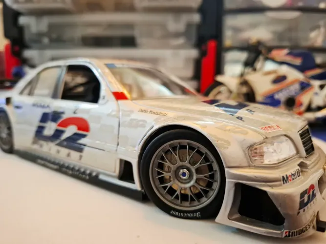 Miniatura Mercedes C-Class DTM 1:18-Made in Germâny!! RARO!!!