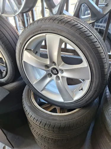 Roda 18 5x114,3 com pneu hankook 225/45