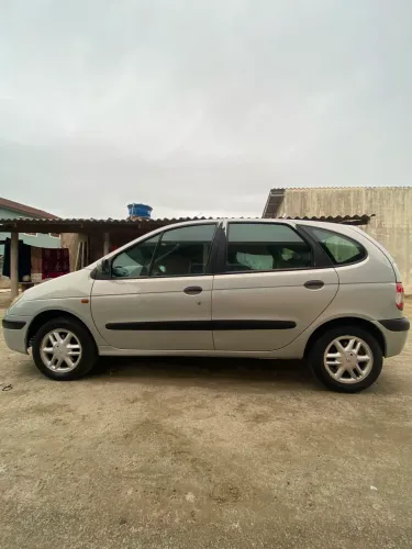 Renault Scenic Rxe/ Privilège 2.0 16V 5P Mec. 2001