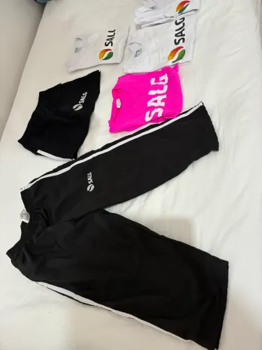 Uniforme colégio Salgueiro 4 anos