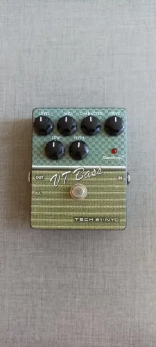 Pedal Tech 21 SansAmp VT Bass - Pré-amplificador / Simulador Ampeg para Contrabaixo