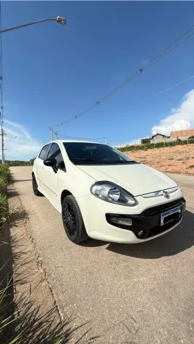 Fiat Punto Sporting 1.8 Flex 8v/16v 5P 2016