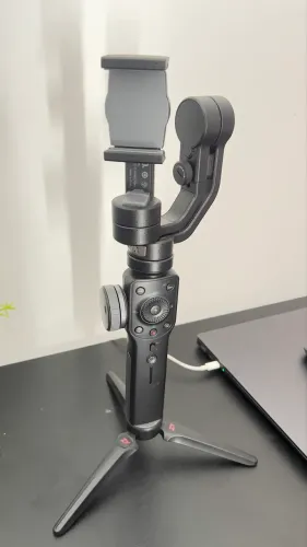 Estabilizadora Zhiyun Smooth 4