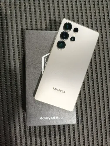 Samsung S25 Ultra 512gb 12 RAM ( OPORTUNIDADE )