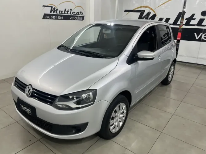 Volkswagen Fox 1.6 MI Total Flex 8V 5P 2013
