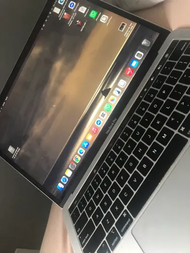 Macbook