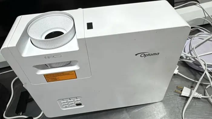 Projetor optoma