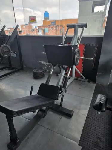 Legg press tubular