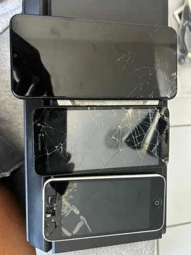 3 celulares