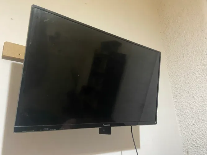 Tv 32 polegadas + aparelho roku