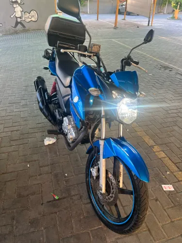 Yamaha 150 Fazer! Apenas Sete mil km rodados. Único dono.