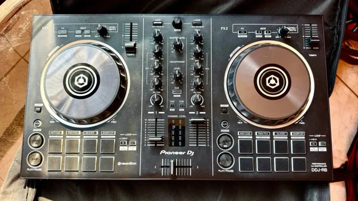 DDJ RB PIONNER COM CASE