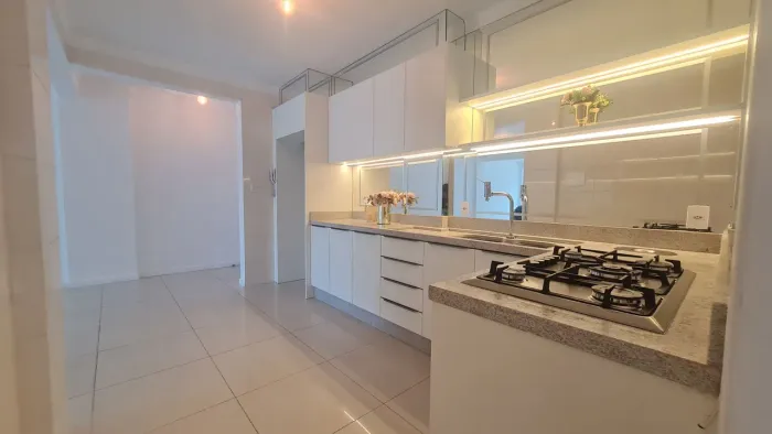 Apartamento com área externa