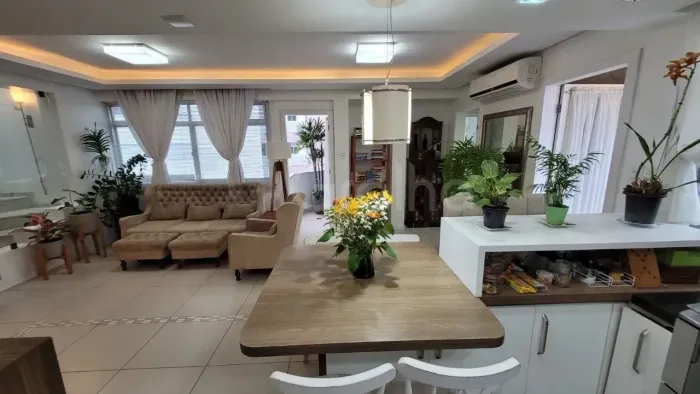 Imóvel para venda com 130 metros quadrados com 3 quartos em Itacorubi - Florianópolis - SC